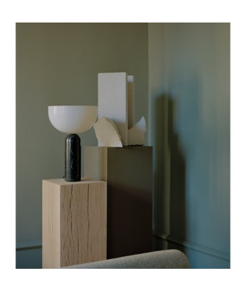 Lampe de Table Kizu, marbre noir, New Works En savoir plus